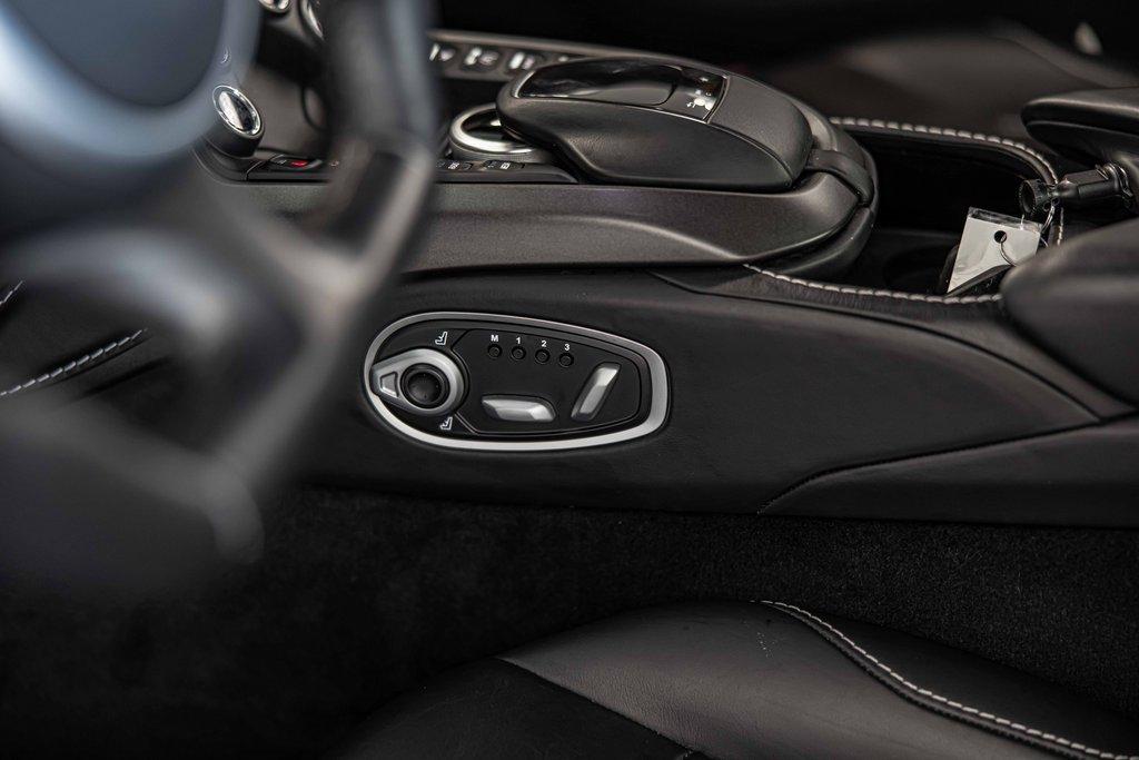 2021 Aston Martin Vantage Vehicle Photo in Saint Charles, IL 60174