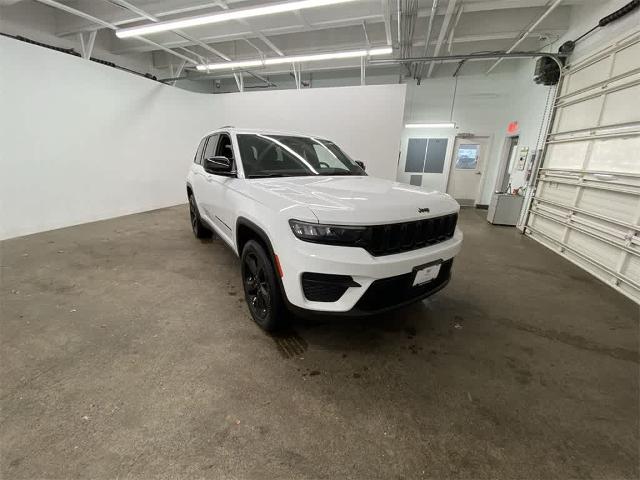 2023 Jeep Grand Cherokee Vehicle Photo in PORTLAND, OR 97225-3518