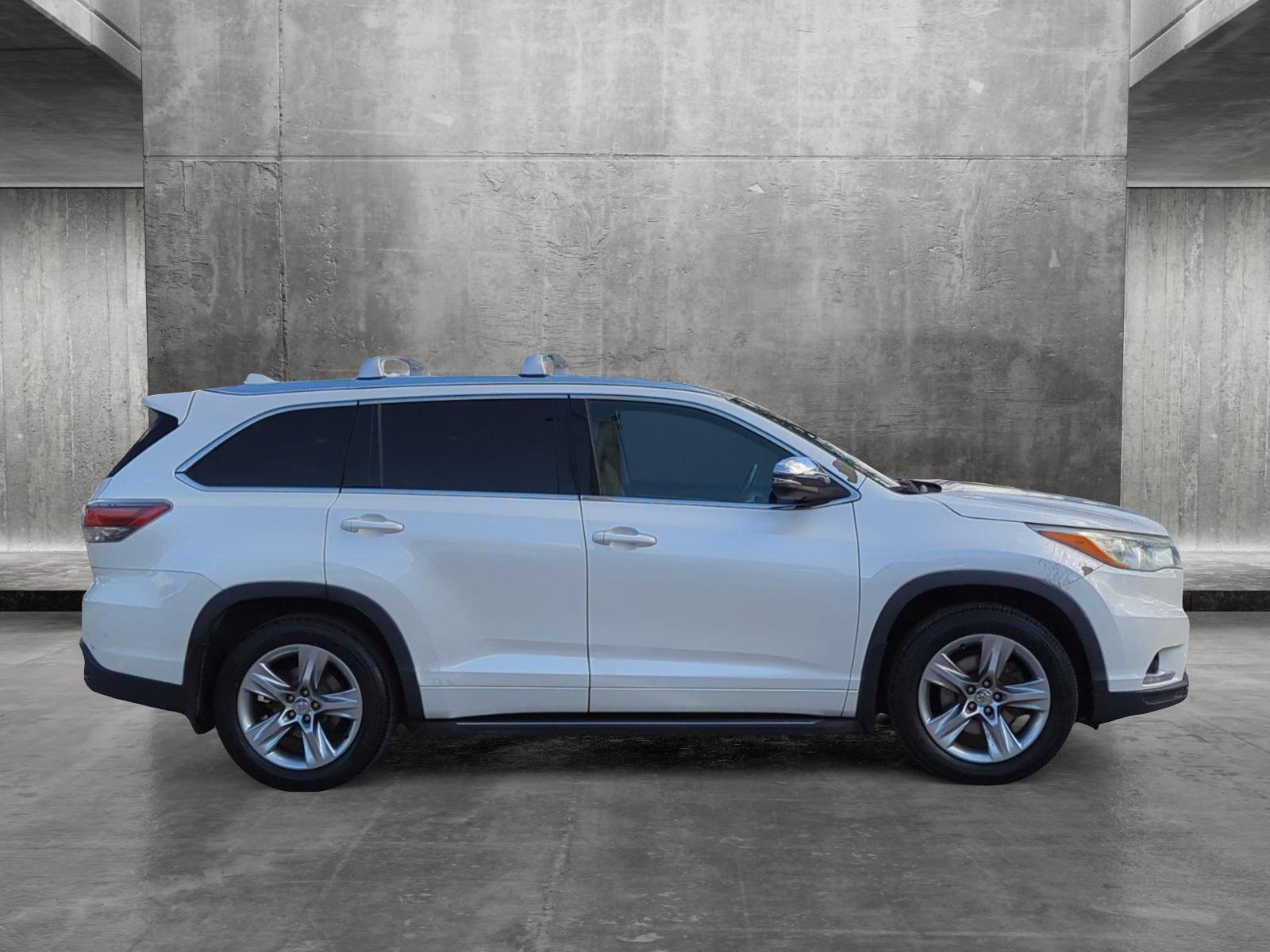 2015 Toyota Highlander Vehicle Photo in Ft. Myers, FL 33907