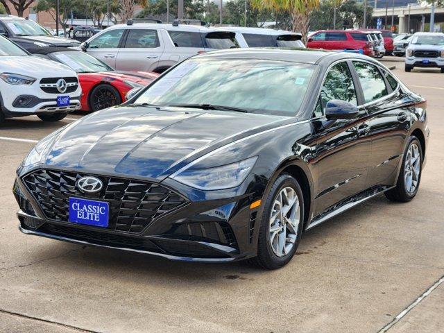 2023 Hyundai Sonata Vehicle Photo in SUGAR LAND, TX 77478-0000