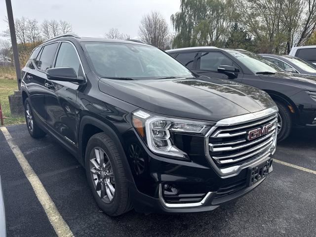 Used 2022 GMC Terrain SLT with VIN 3GKALVEV0NL145289 for sale in Williamsville, NY