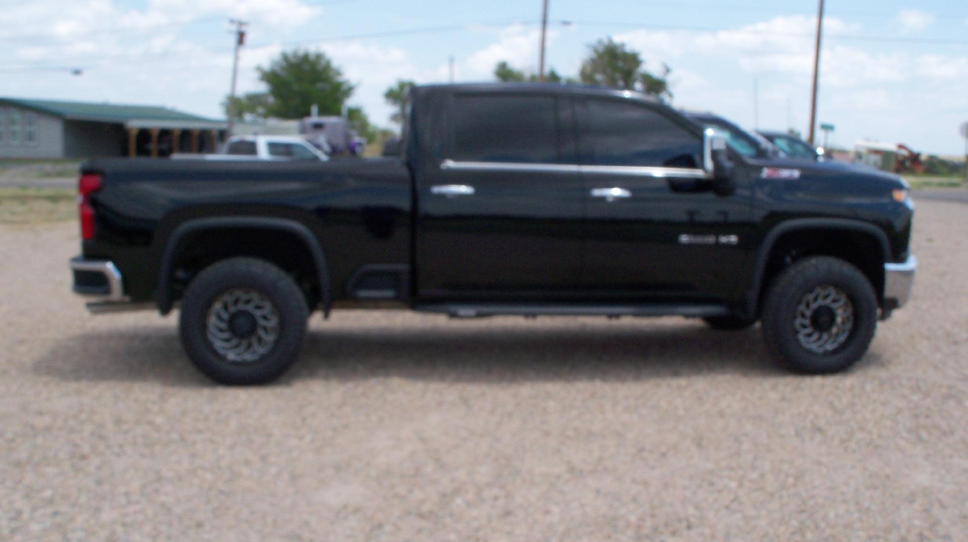 Used 2020 Chevrolet Silverado 2500HD LTZ with VIN 1GC4YPE7XLF128045 for sale in Saint Francis, KS