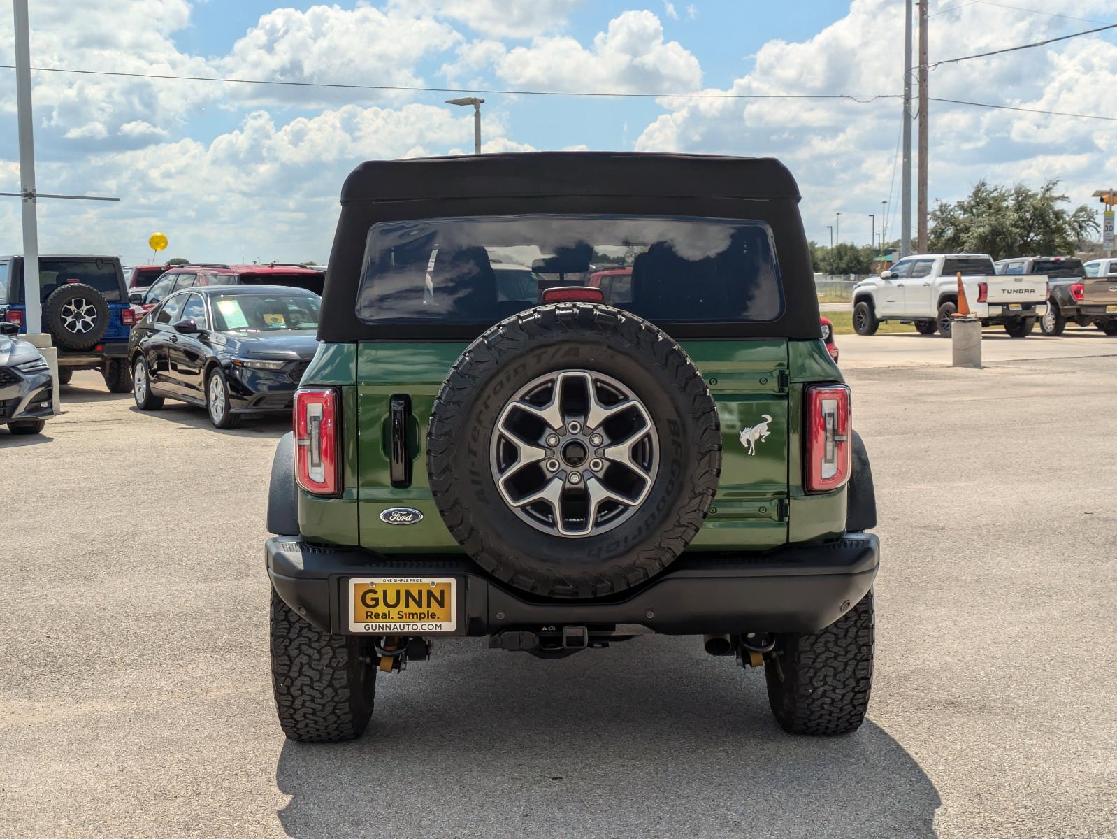 2023 Ford Bronco Vehicle Photo in Seguin, TX 78155