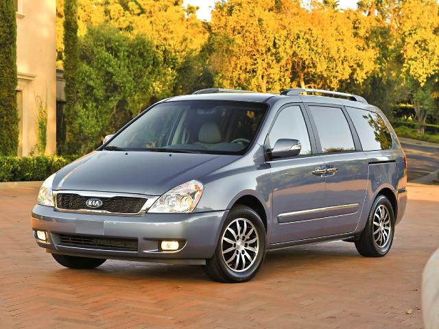 2012 Kia Sedona Vehicle Photo in Lees Summit, MO 64086