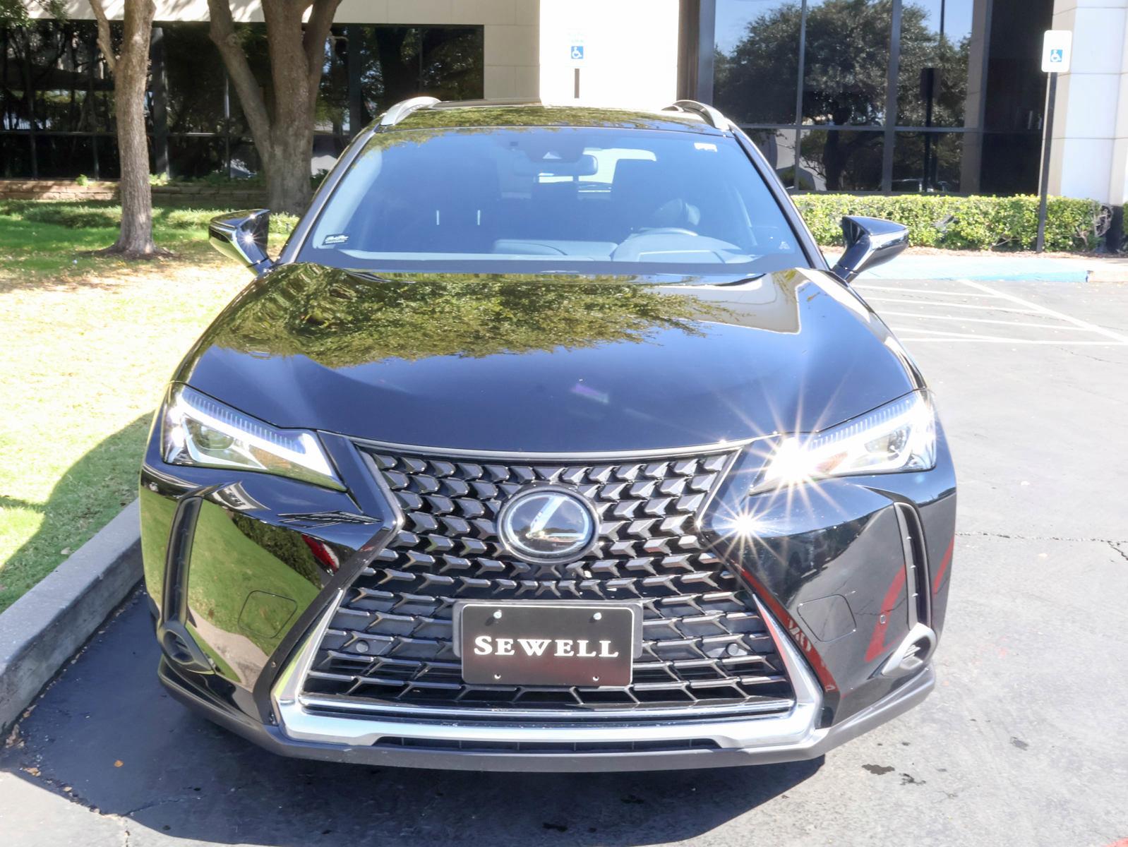 Used 2022 Lexus UX 200 with VIN JTHX3JBH4N2051073 for sale in Dallas, TX