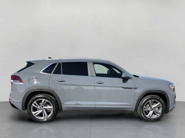 2024 Volkswagen Atlas Cross Sport Vehicle Photo in Oshkosh, WI 54904