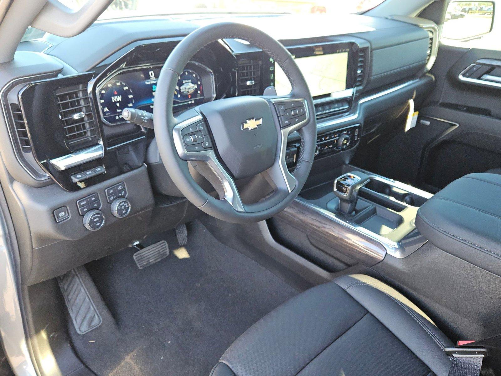 2025 Chevrolet Silverado 1500 Vehicle Photo in MESA, AZ 85206-4395