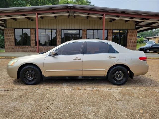 Used 2004 Honda Accord LX with VIN 1HGCM56364A113372 for sale in Calhoun City, MS