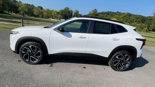 2025 Chevrolet Trax Vehicle Photo in THOMPSONTOWN, PA 17094-9014