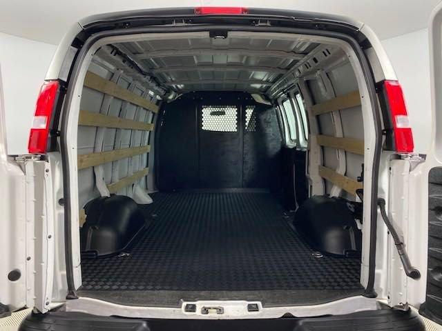 2022 Chevrolet Express Cargo 2500 Vehicle Photo in BROCKTON, MA 02301-7113