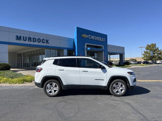 2022 Jeep Compass Vehicle Photo in MANHATTAN, KS 66502-5036