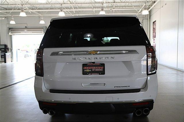 2024 Chevrolet Suburban Vehicle Photo in MEDINA, OH 44256-9001