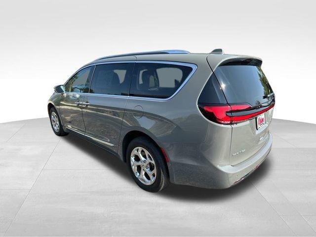 2021 Chrysler Pacifica Vehicle Photo in MEDINA, OH 44256-9631