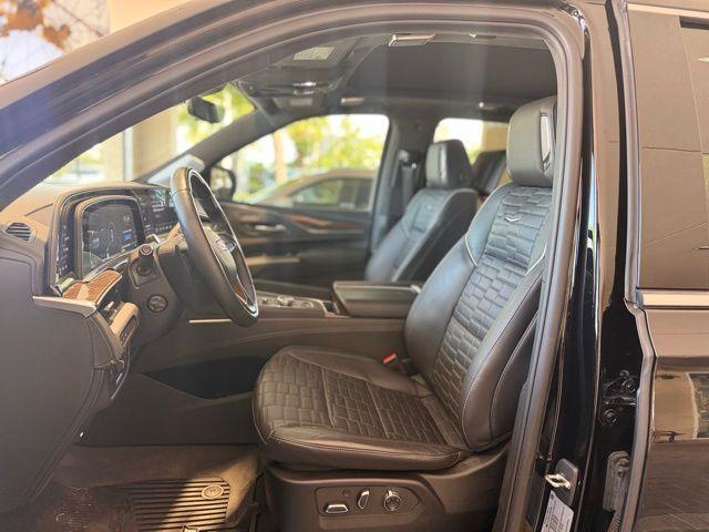 2023 Cadillac Escalade ESV Vehicle Photo in DELRAY BEACH, FL 33483-3294