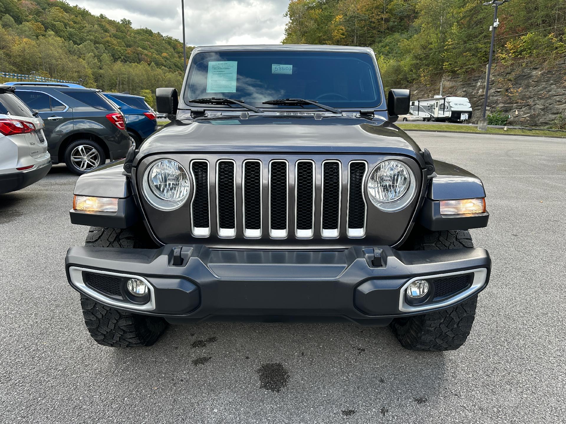 Used 2019 Jeep Wrangler Unlimited Sahara with VIN 1C4HJXEGXKW588102 for sale in Prestonsburg, KY