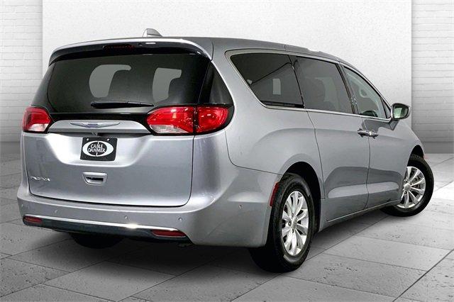 2019 Chrysler Pacifica Vehicle Photo in KANSAS CITY, MO 64114-4502