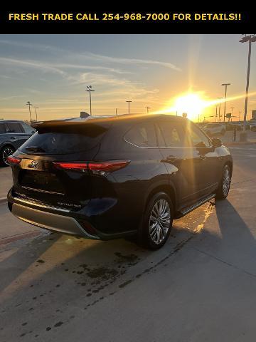 2022 Toyota Highlander Vehicle Photo in STEPHENVILLE, TX 76401-3713