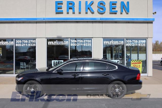 Used 2018 Volvo S90 Momentum with VIN LVY982MK8JP021638 for sale in Milan, IL