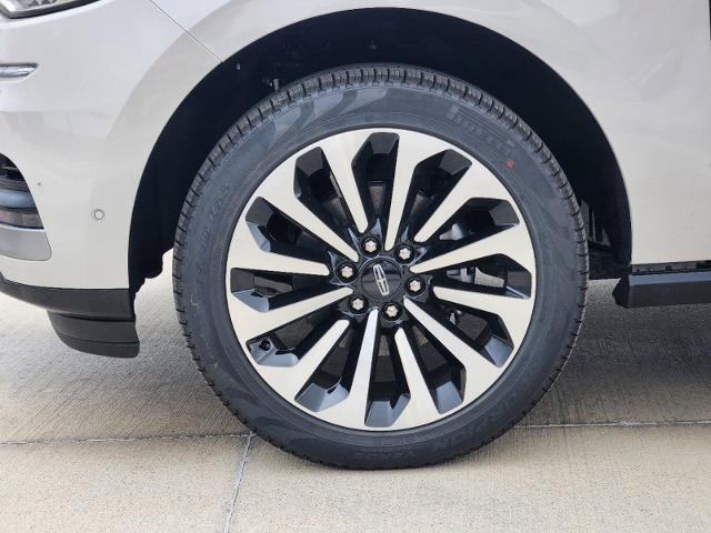 2024 Lincoln Navigator Vehicle Photo in Stephenville, TX 76401-3713