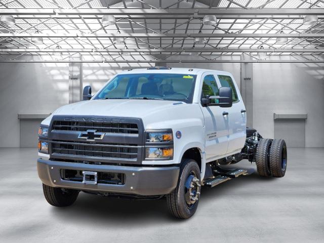 2024 Chevrolet Silverado 4500 HD Vehicle Photo in ENNIS, TX 75119-5114