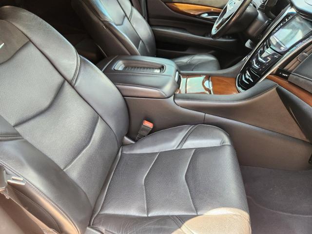 2020 Cadillac Escalade Vehicle Photo in ENNIS, TX 75119-5114