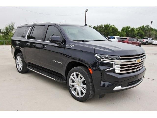 2024 Chevrolet Suburban Vehicle Photo in ROSENBERG, TX 77471-5675