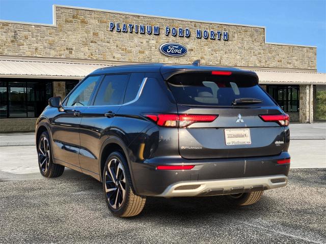 2024 Mitsubishi Outlander Vehicle Photo in Pilot Point, TX 76258