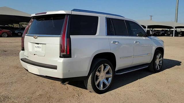 2017 Cadillac Escalade Vehicle Photo in MIDLAND, TX 79703-7718