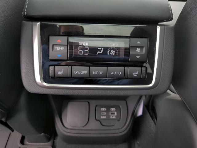 2024 Subaru Ascent Vehicle Photo in Green Bay, WI 54304