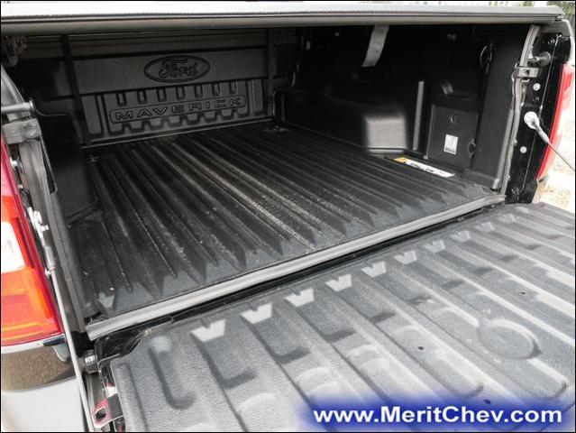 2024 Ford Maverick Vehicle Photo in MAPLEWOOD, MN 55119-4794