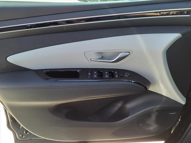 2024 Hyundai TUCSON Hybrid Vehicle Photo in Peoria, IL 61615