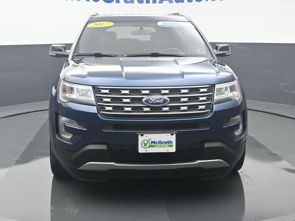 2017 Ford Explorer Vehicle Photo in Cedar Rapids, IA 52402