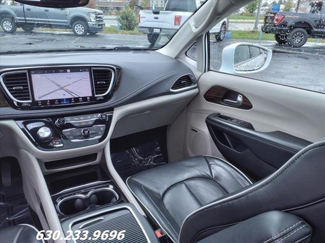 2022 Chrysler Pacifica Vehicle Photo in Saint Charles, IL 60174