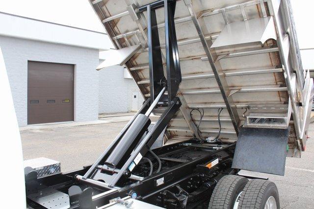 2023 Chevrolet Silverado Chassis Cab Vehicle Photo in SAINT CLAIRSVILLE, OH 43950-8512