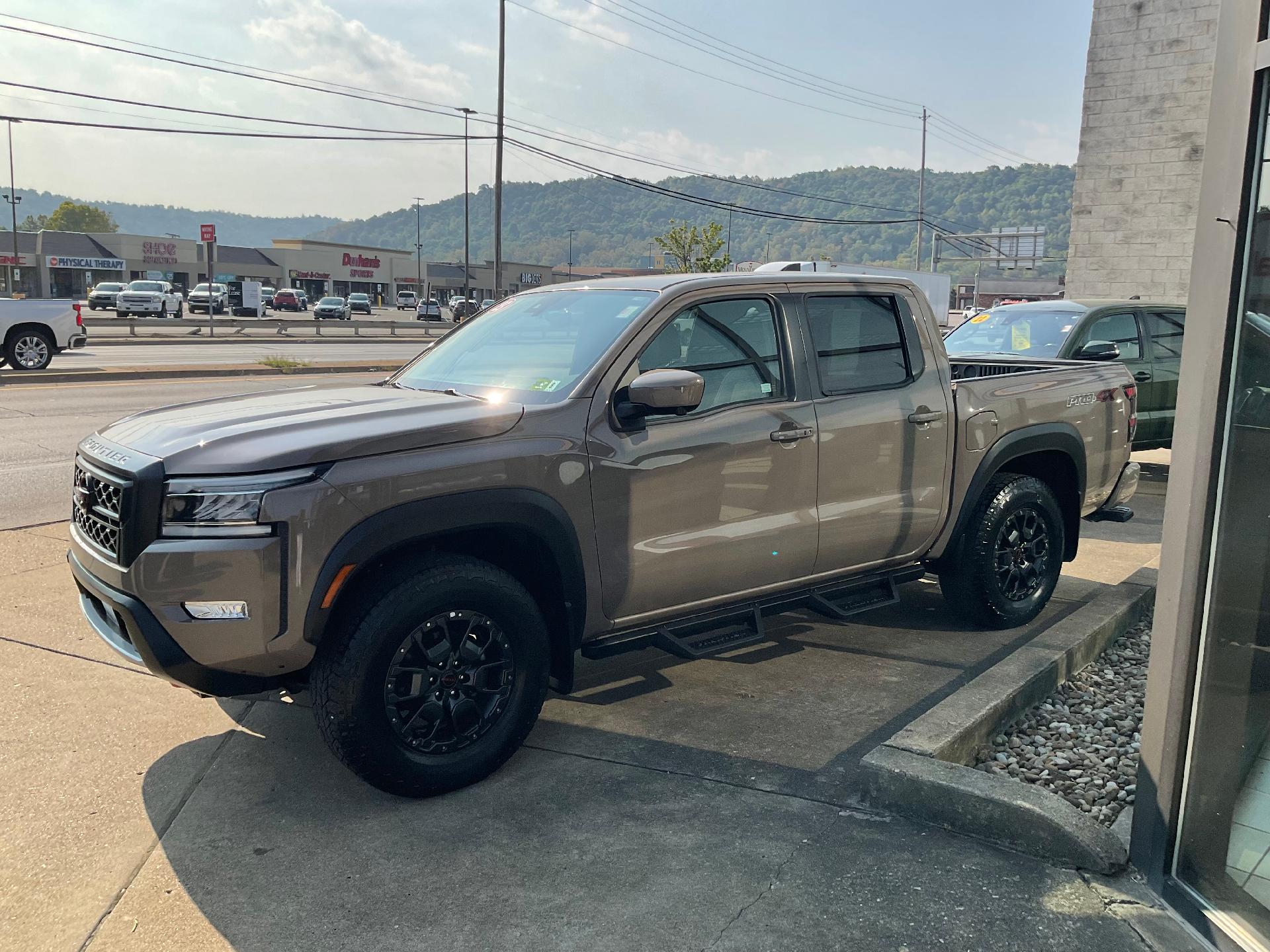 Used 2023 Nissan Frontier PRO-4X with VIN 1N6ED1EKXPN637742 for sale in Moundsville, WV