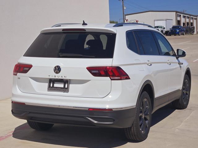 2024 Volkswagen Tiguan Vehicle Photo in Weatherford, TX 76087