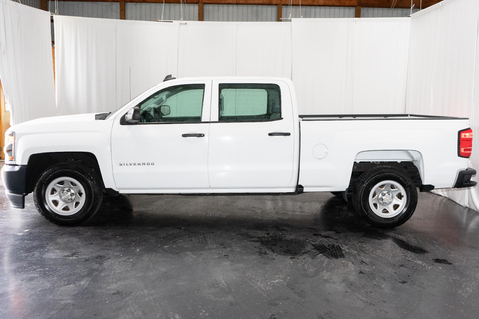 2017 Chevrolet Silverado 1500 Vehicle Photo in SMYRNA, DE 19977-2874