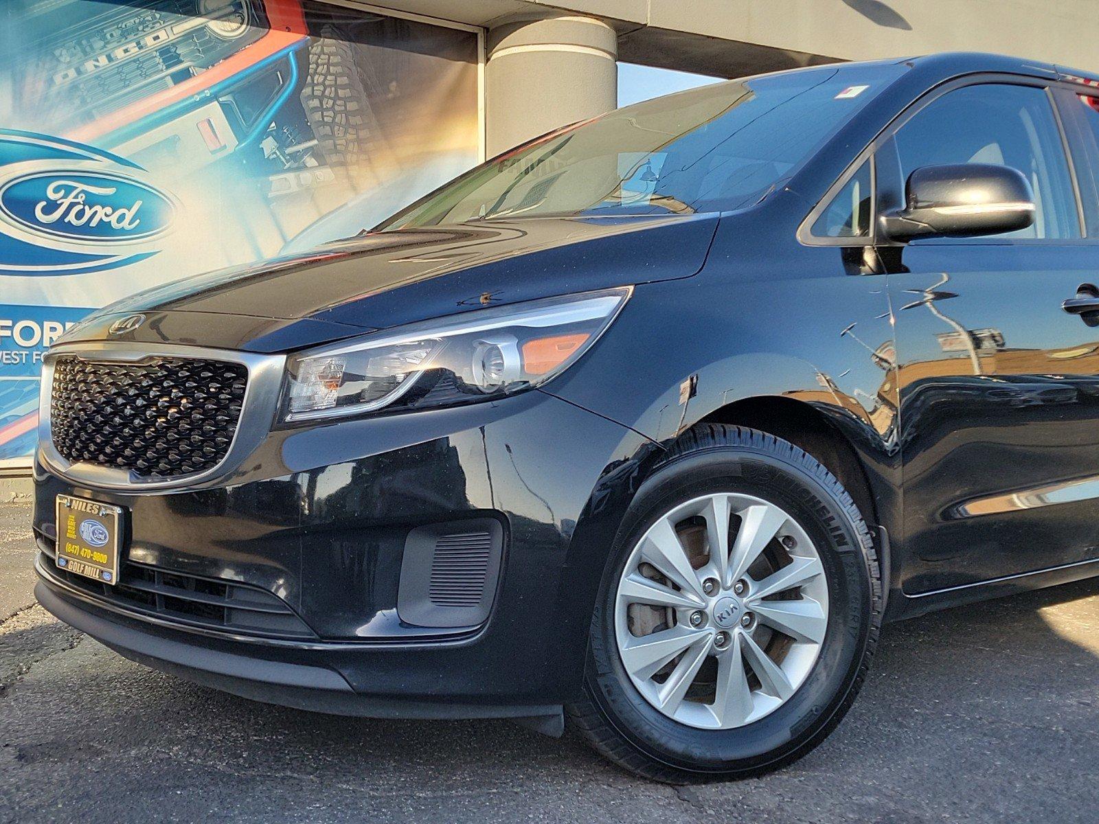 2016 Kia Sedona Vehicle Photo in Saint Charles, IL 60174