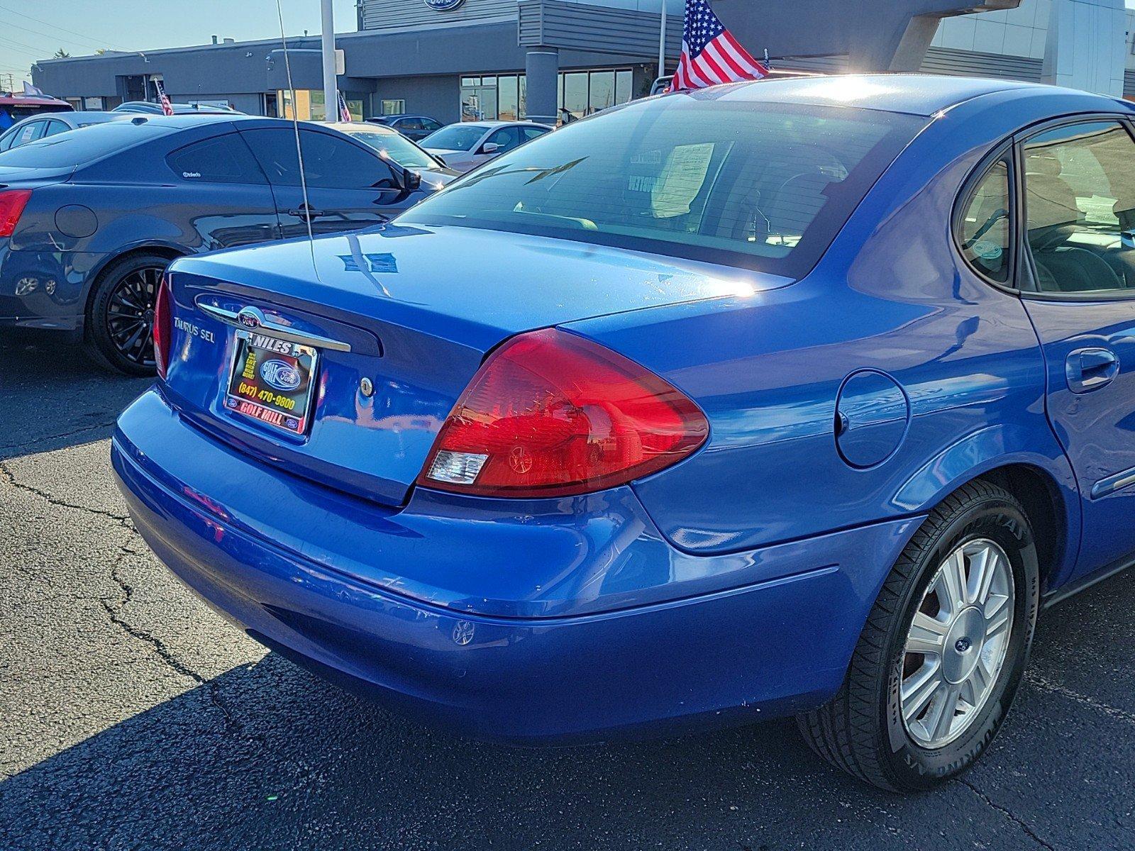 2003 Ford Taurus Vehicle Photo in Saint Charles, IL 60174