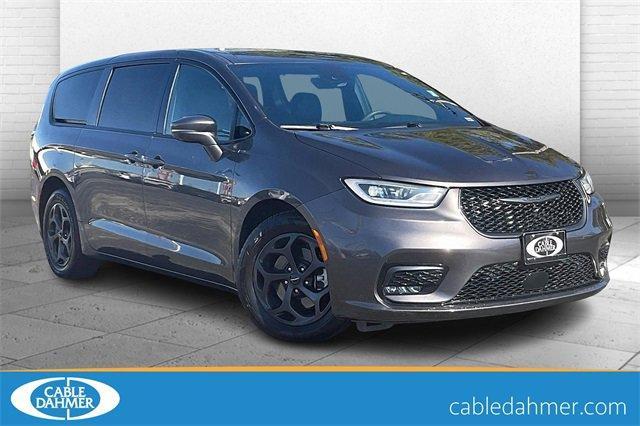 2022 Chrysler Pacifica Vehicle Photo in INDEPENDENCE, MO 64055-1314