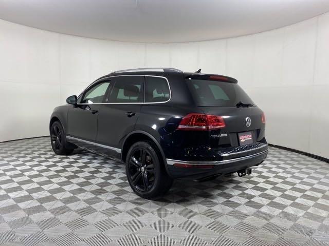 2017 Volkswagen Touareg Vehicle Photo in MEDINA, OH 44256-9001