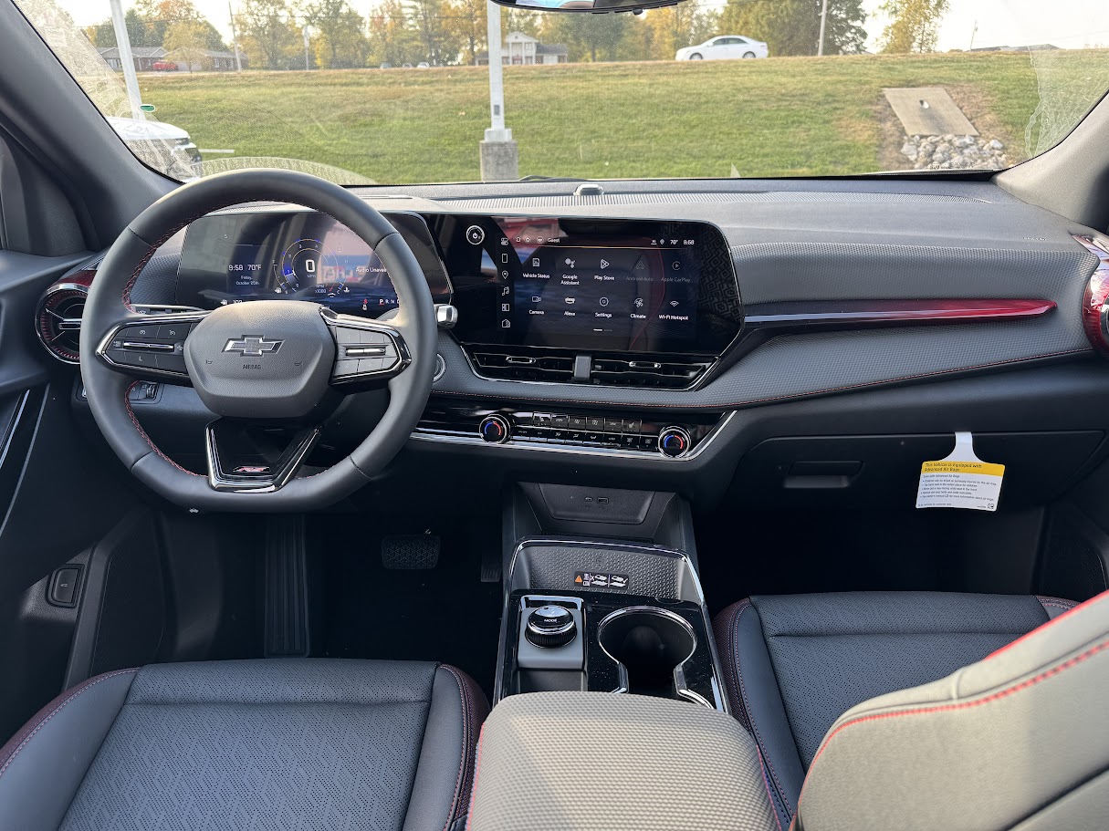 2025 Chevrolet Equinox Vehicle Photo in BOONVILLE, IN 47601-9633