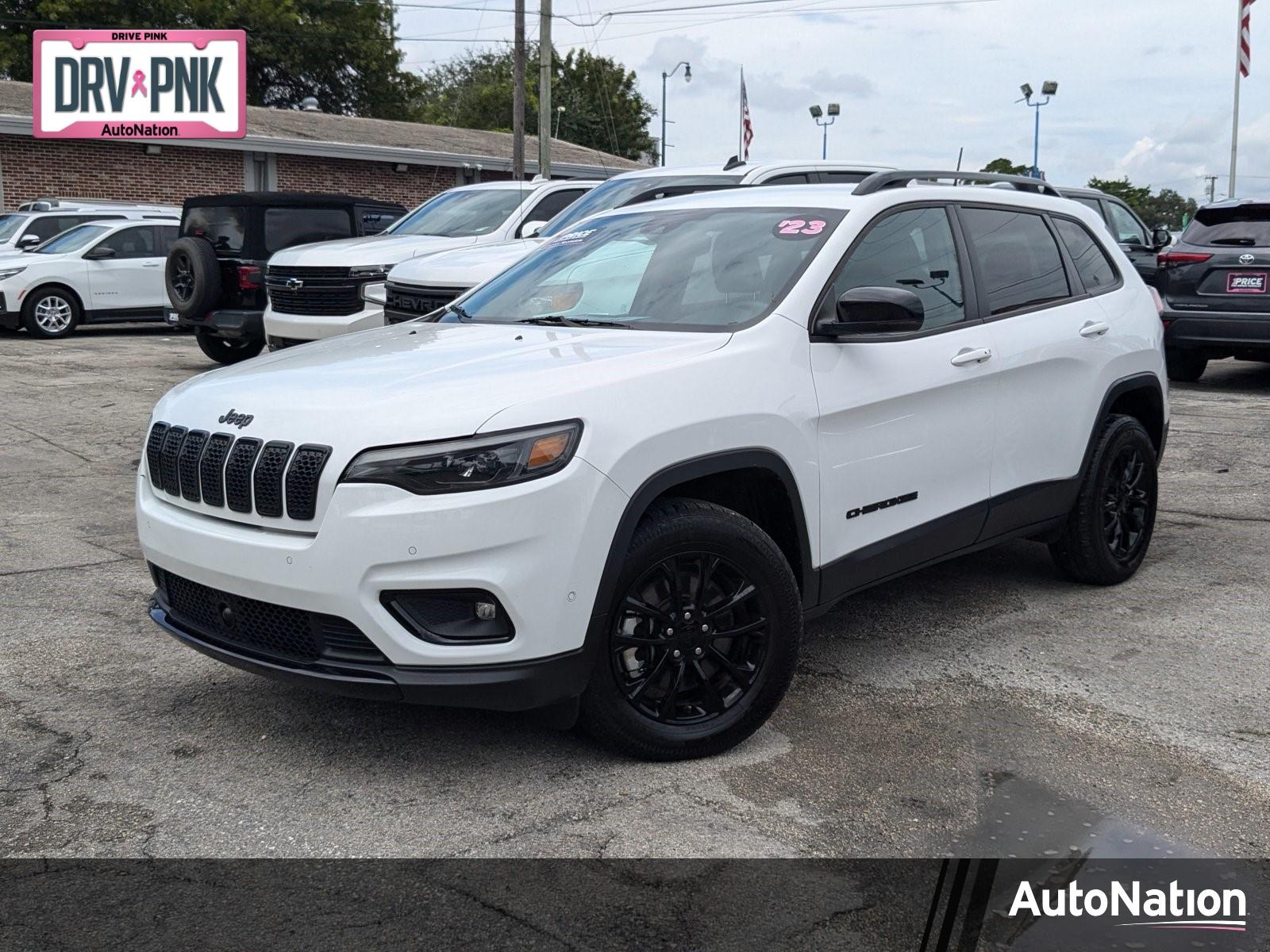 2023 Jeep Cherokee Vehicle Photo in Pembroke Pines, FL 33027