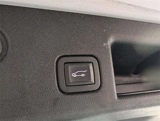 2019 Chevrolet Equinox Vehicle Photo in ENGLEWOOD, CO 80113-6708