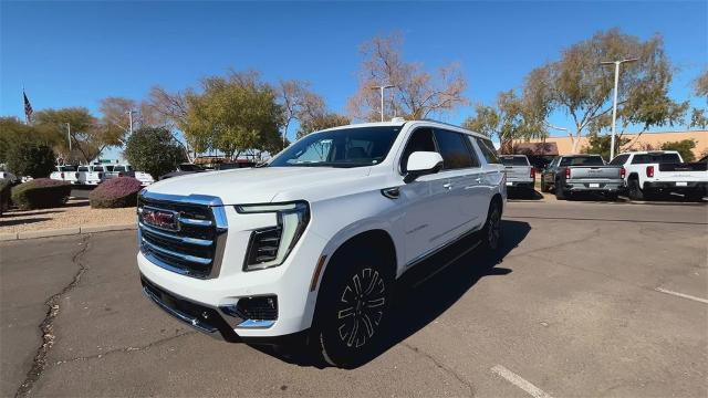 2025 GMC Yukon XL Vehicle Photo in GOODYEAR, AZ 85338-1310