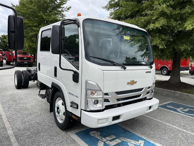 2025 Chevrolet 4500 HG LCF Gas Vehicle Photo in ALCOA, TN 37701-3235