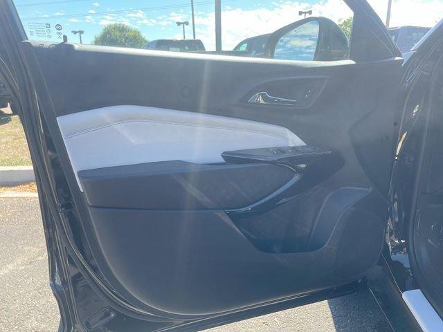 2025 Chevrolet Trax Vehicle Photo in GREELEY, CO 80634-4125