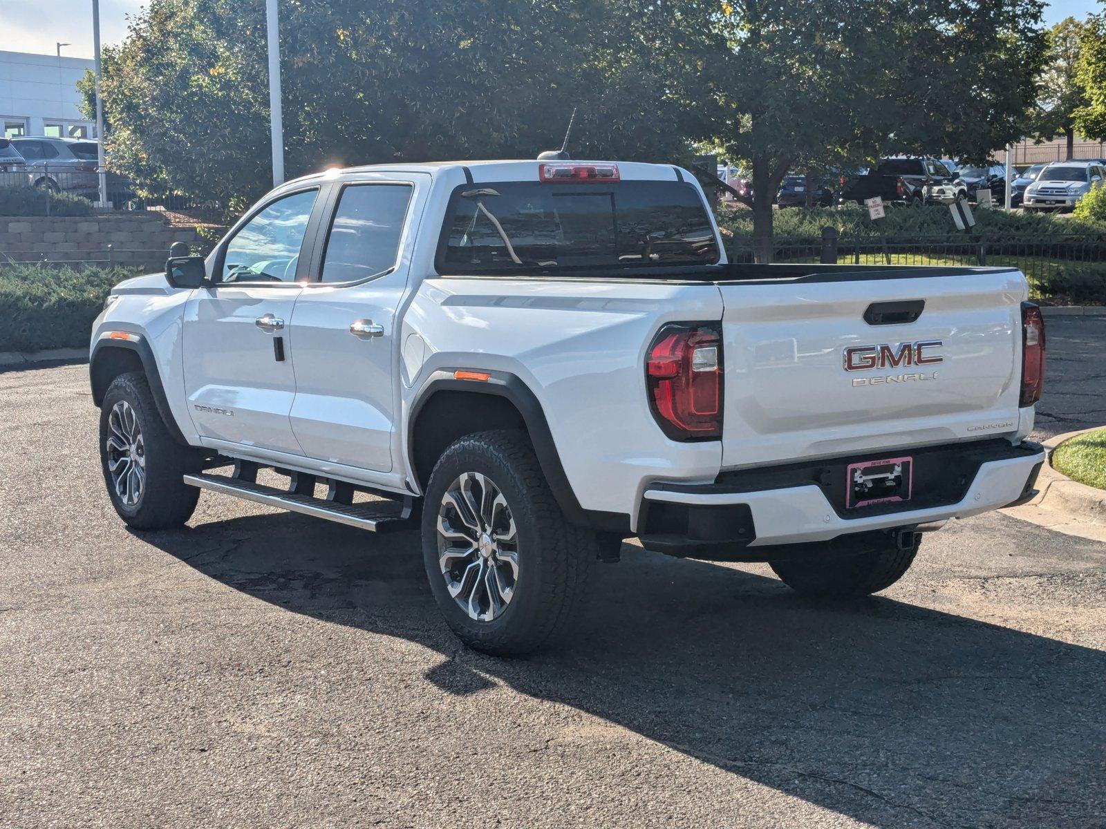 2024 GMC Canyon Vehicle Photo in LONE TREE, CO 80124-2750