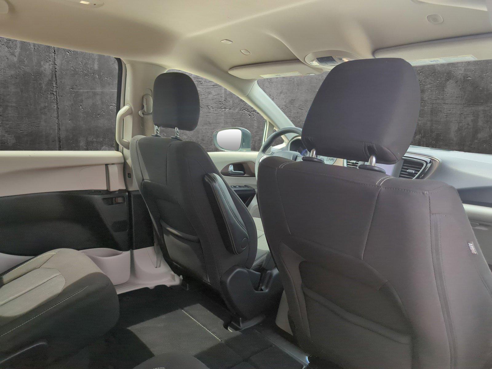 2022 Chrysler Voyager Vehicle Photo in Pembroke Pines, FL 33027