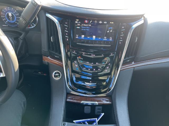 2018 Cadillac Escalade Vehicle Photo in GOODYEAR, AZ 85338-1310